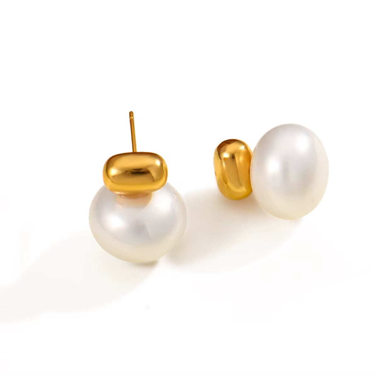 Modern Pearl Earrings